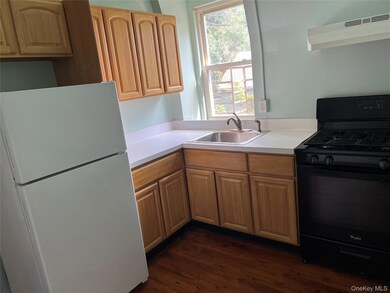 109 Montgomery St unit 3C, Poughkeepsie, NY 12601 - photo 6