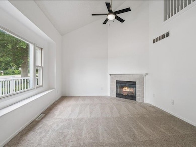 611 W Sovers St, Solon, IA 52333 - photo 7