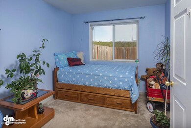 Bedroom 1_DMD_7622-SMALL