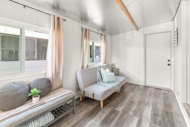 Enclosed patio 4th room