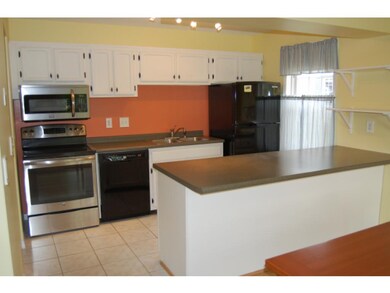 9 Twin Oaks Terrace, South Burlington, VT 05403 - photo 3