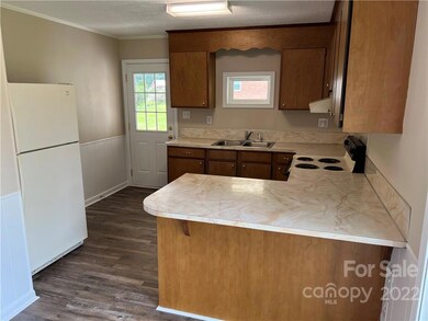 239 Harriet Ln, Statesville, NC 28625 - photo 5