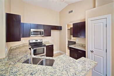 1057WestLaurelAvenue 003