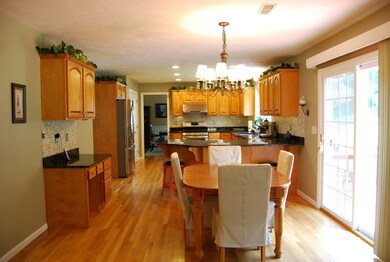 41 Lexington Dr, Acton, MA 01720 - photo 5