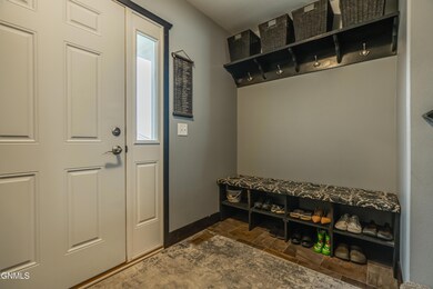 4602 Crown Point Rd NW, Mandan, ND 58554 - photo 3