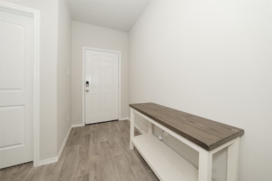 2407 Divot Ln, Navasota, TX 77868 - photo 2