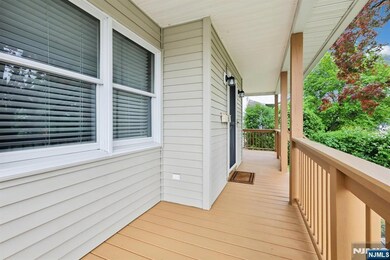 55 Harrison Ave, Waldwick, NJ 07463 - photo 5