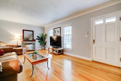 3117 45th St, Des Moines, IA 50310 - photo 4