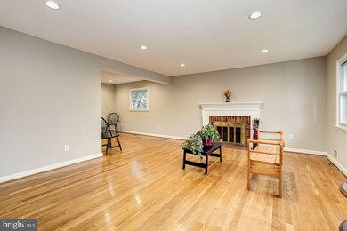 809 N Ashton St, Alexandria, VA 22312 - photo 4