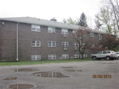 381 Hildreth St unit 205, Lowell, MA 01850 - photo 2