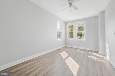 700 N Grantley St, Baltimore, MD 21229 - photo 3