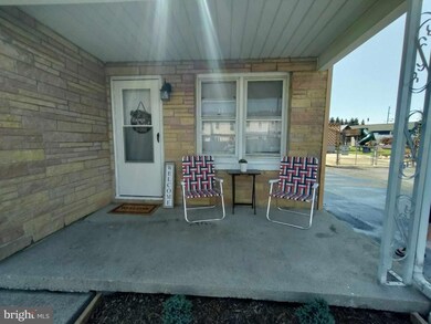 780 Jenny Wren Dr, Martinsburg, WV 25404 - photo 3