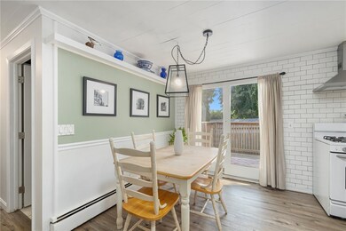 21 Sternbach St, West Warwick, RI 02893 - photo 6