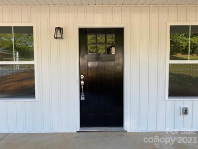 1003 Adams St, Statesville, NC 28677 - photo 3