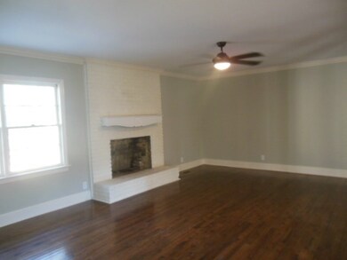 1916 Lullwater Rd, Albany, GA 31707 - photo 3