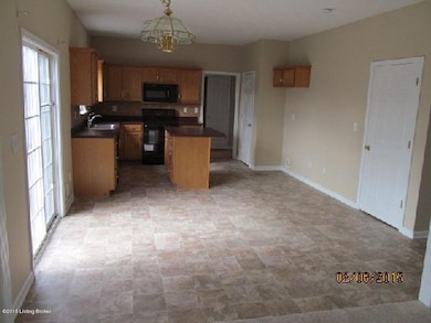 10100 Landwood Dr, Louisville, KY 40291 - photo 6