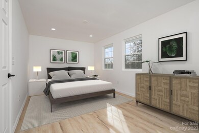 2442 Senior Dr, Charlotte, NC 28216 - photo 5