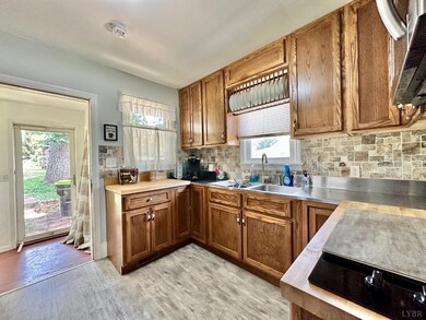 143 Wells Rd, Madison Heights, VA 24572 - photo 7