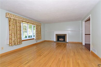 28 Oberlin Dr, Warwick, RI 02886 - photo 6
