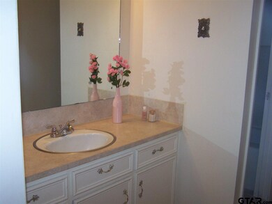 2811 2811 Lisa Ln, Tyler, TX 75701 - photo 7