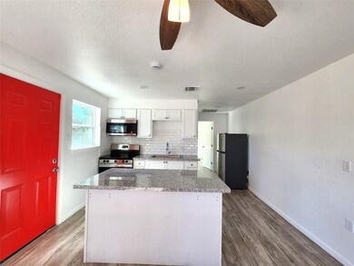 2706 Berry St unit A, Houston, TX 77004 - photo 5
