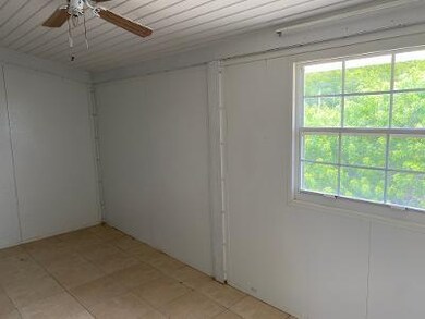 Bonus room with window - Copy - Copy