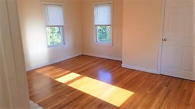 12 Avon St unit 2, Wakefield, MA 01880 - photo 5