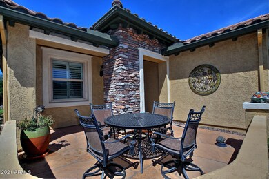 6603 W Mockingbird Way-large-004-038-Fro