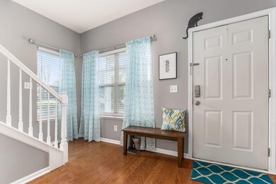 657 Grove Circle, Columbus, OH 43230