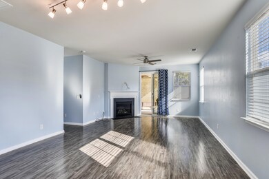 Main Level-Living Room-DSC6567