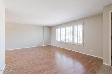 2059 E Manhatton Dr, Tempe, AZ 85282 - photo 3