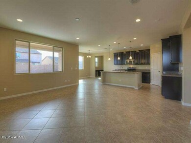 005_Living Room