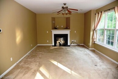 211 Farriers Ln, Jamestown, NC 27282 - photo 5