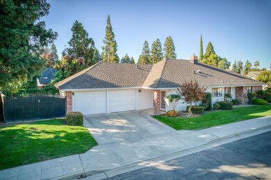 The extra deep 2 car garage faces the sidestreet, 