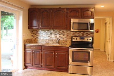 9009 Scott St, Springfield, VA 22153 - photo 7