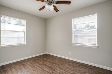 2519 Normont Cir, Fort Worth, TX 76103 - photo 7