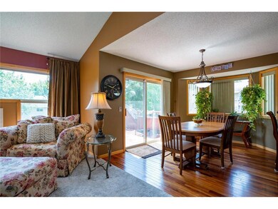 Open dining room-living room floorplan