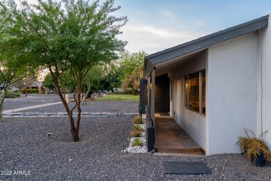03_Front_03