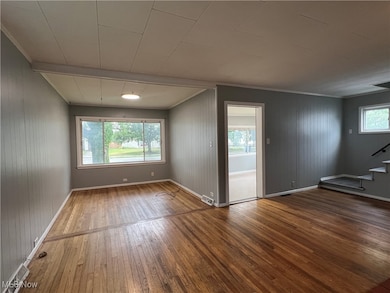 493 E 331st St, Eastlake, OH 44095 - photo 3