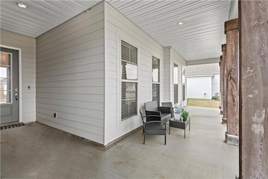 Enjoy a nice outdoor breeze off the lake.
