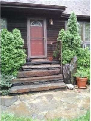 159 Maplewood Cir, Amherst, MA 01002 - photo 3