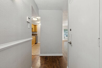 6317 Yarmouth Ave, North Richland Hills, TX 76182 - photo 4