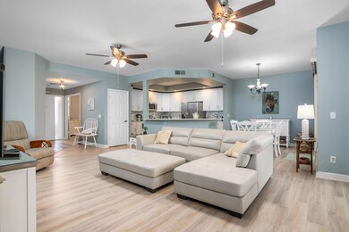 133 Vintage Bay Dr #3-14
