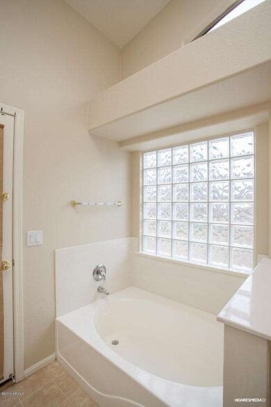 Master Tub