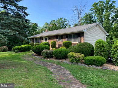 161 Iden Ln, Martinsburg, WV 25404 - photo 2