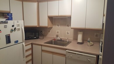 79 Fountain Ln unit 7, South Weymouth, MA 02190 - photo 4