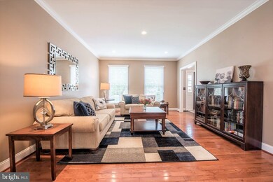 11611 Hunters Run Dr, Cockeysville, MD 21030 - photo 4