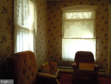 148 E Main St, Brownstown, PA 17508 - photo 5