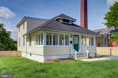 282 Monmouth St, Hightstown, NJ 08520 - photo 3