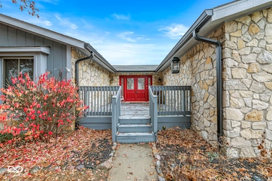 807 Oak Ct, Greenfield, IN 46140 - photo 2